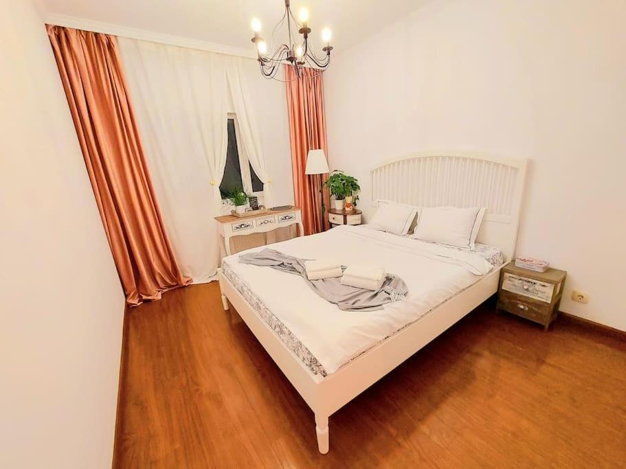 Cosy Boutique 61 Sqm Apartment - Private Parking - Ten Blocks Residence Bucureşti Eksteriør bilde