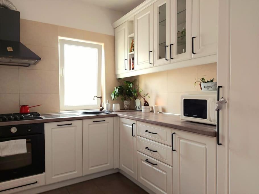 Cosy Boutique 61 Sqm Apartment - Private Parking - Ten Blocks Residence Bucureşti Eksteriør bilde